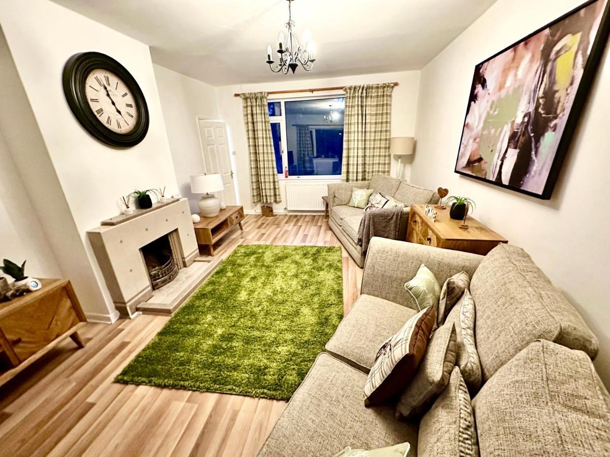 Three Bedroom Rural, Relaxing And Peaceful,Dogs Welcome! With Cymru Holidays Abergavenny Esterno foto